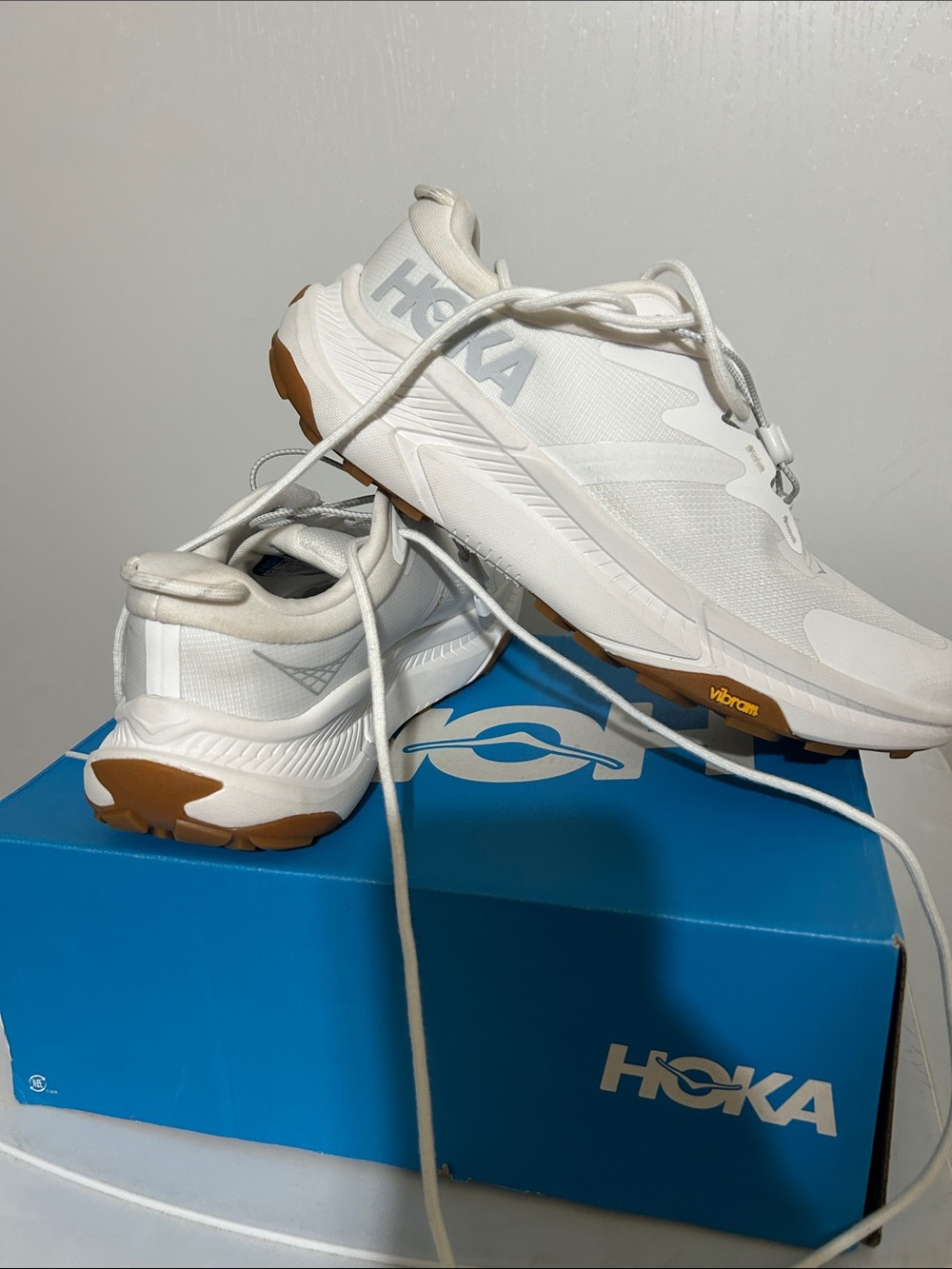 Hoka transport Men's White Trail Runners with Gum Outsole